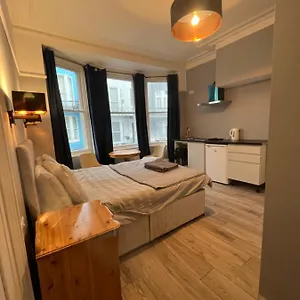 https://brighton-studio-room.brighton-hotels-england.com
