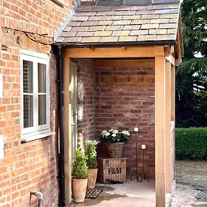 https://the-stable-yew-tree-farm-tattenhall.hotelsin-chester.com